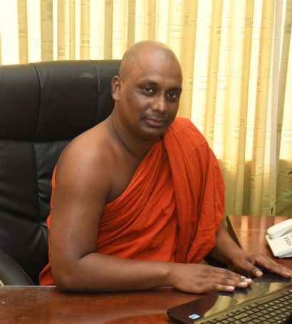 Ven. Dr. Kandegama Deepawansalankara Thero